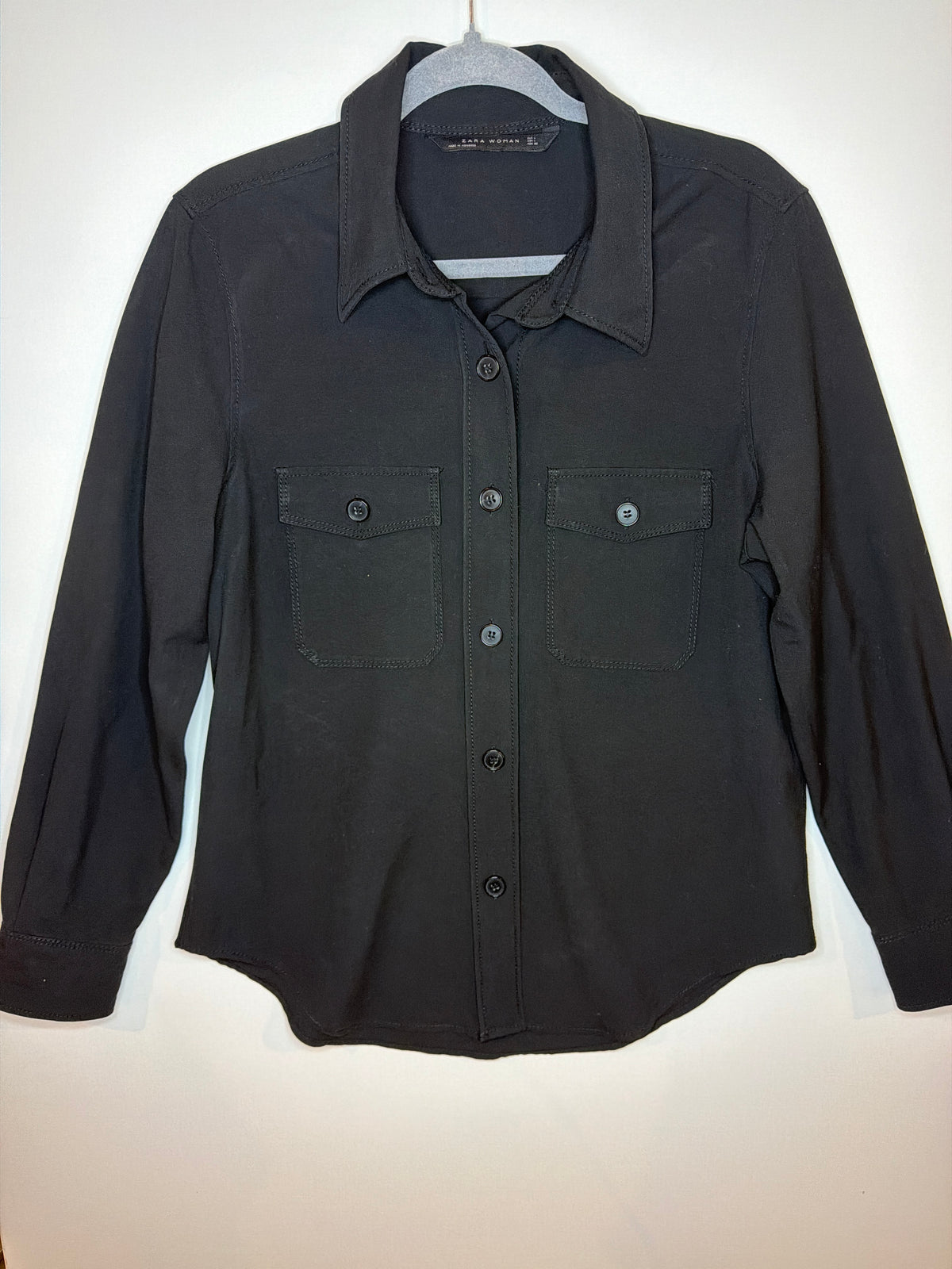 Zar Woman Black Button Up Shirt, Large