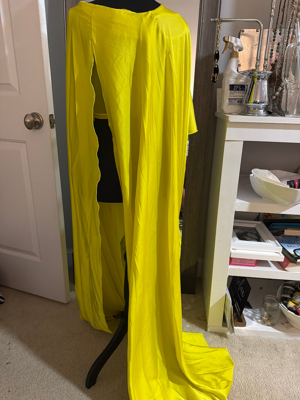 Akira Yellow Cape, Size S/M